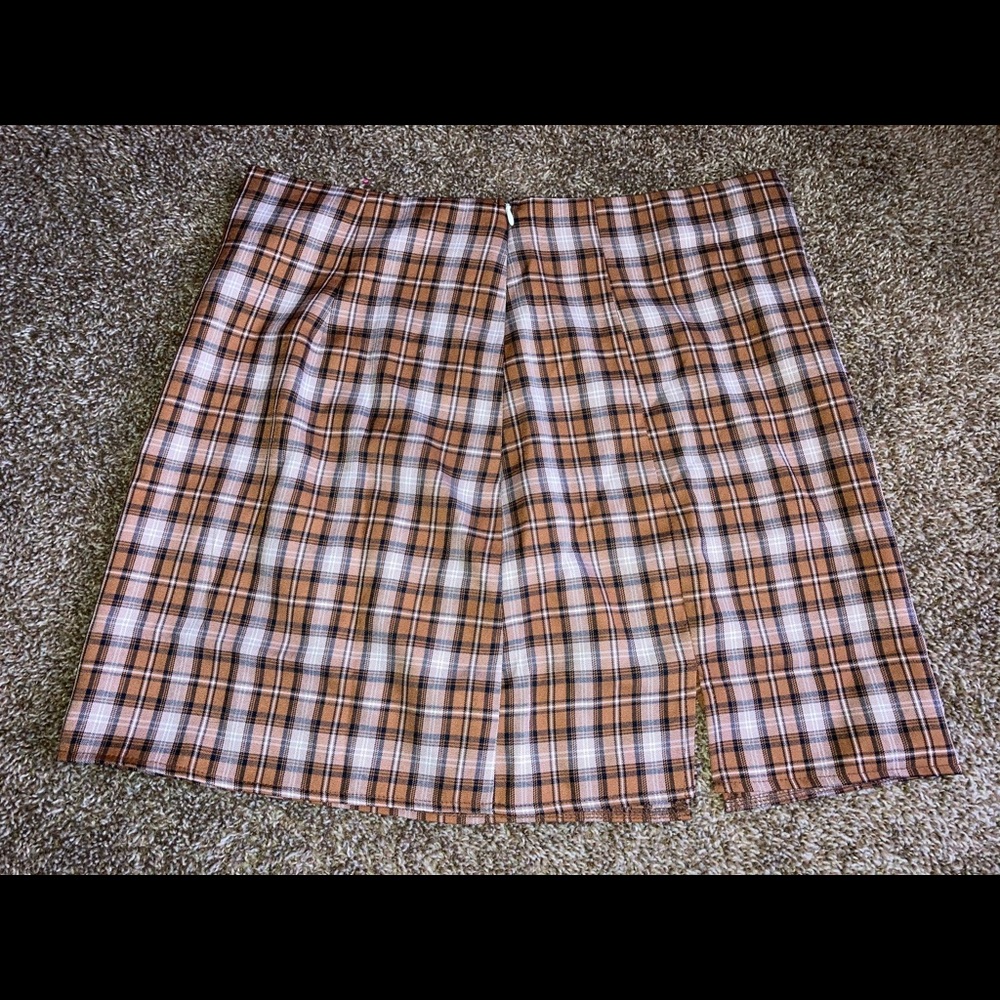 Brown plaid skirt